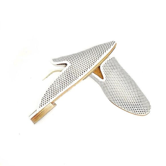 Frye   - Picture 1 of 9